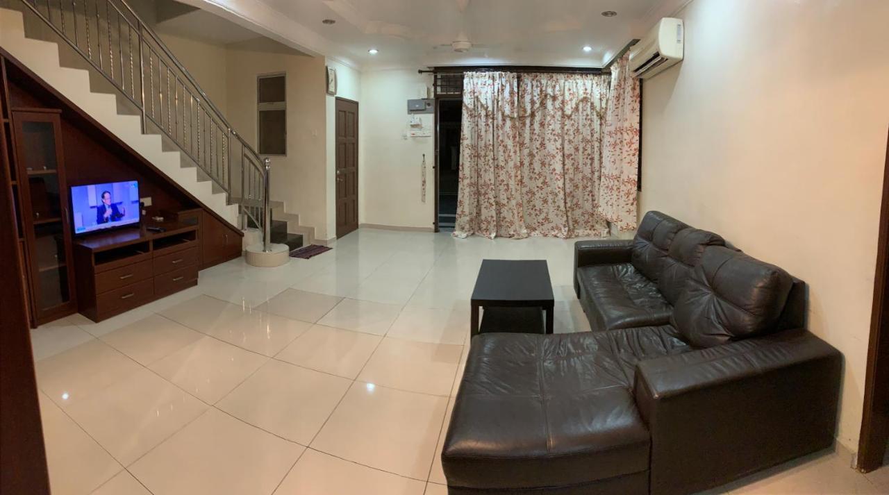Awani Homestay Seberang Jaya Permatang Janggus Ngoại thất bức ảnh